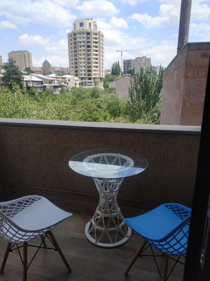 Hotel The Land Of Ararat Erivan Exterior foto